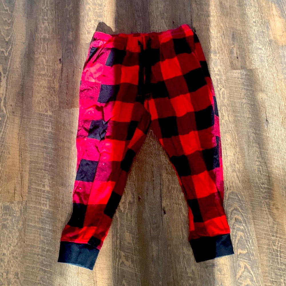 Men’s pajama bottoms